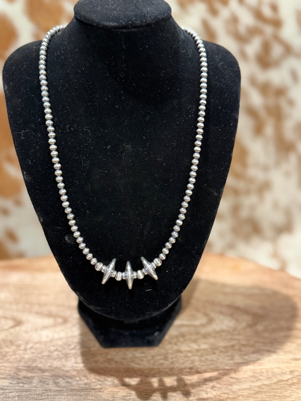 18” Concho Saucer & Pearls