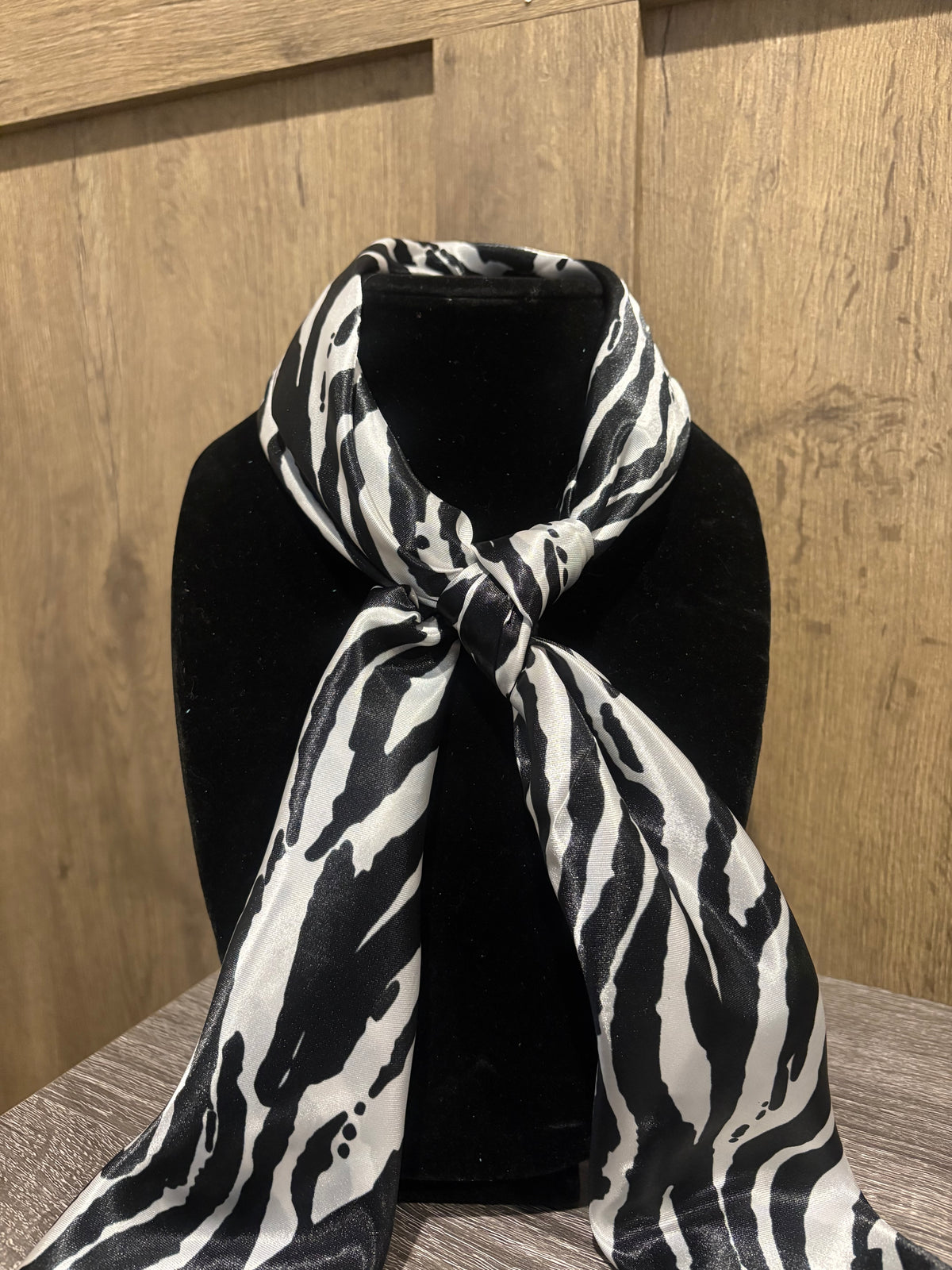 Zebra wild rag