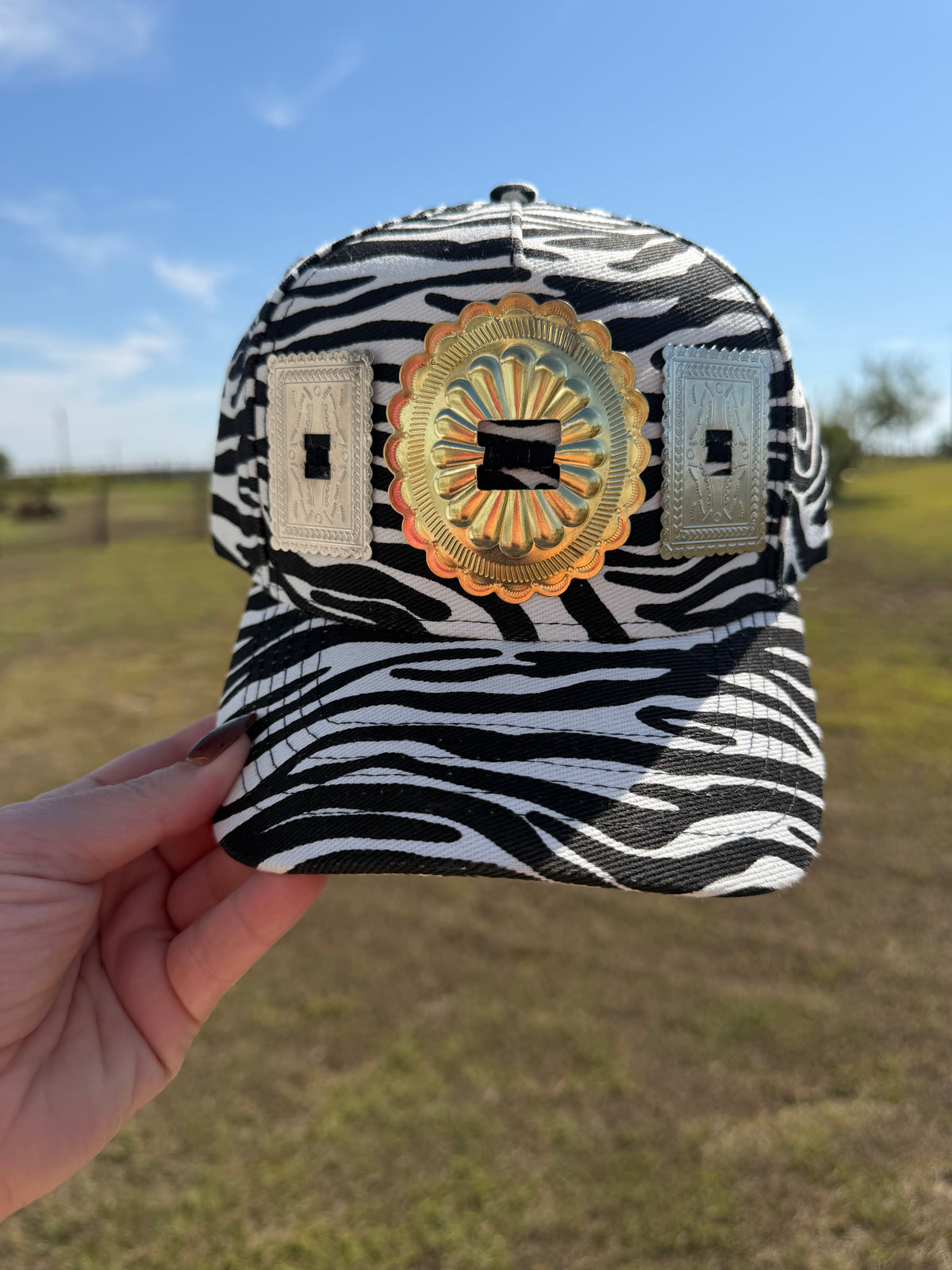 Zebra & gold hat